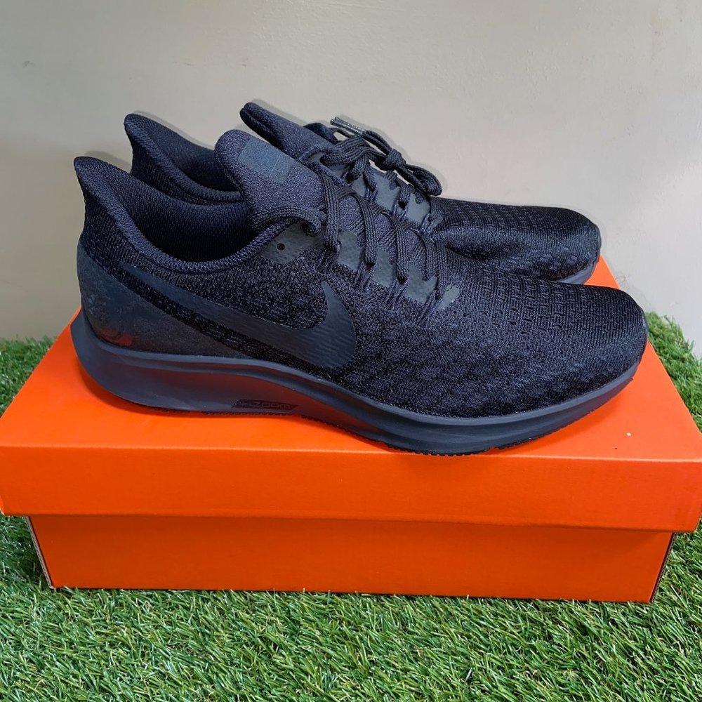 Nike Mens Air Zoom Pegasus 35 Running Shoes Triple Black 942851-002 Size 7.5 NEW